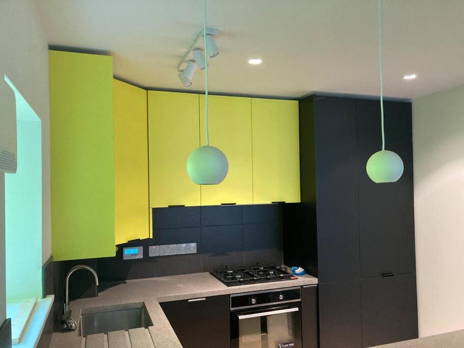 Bijou Mews In The Victorian Q Apartment Cork Luaran gambar
